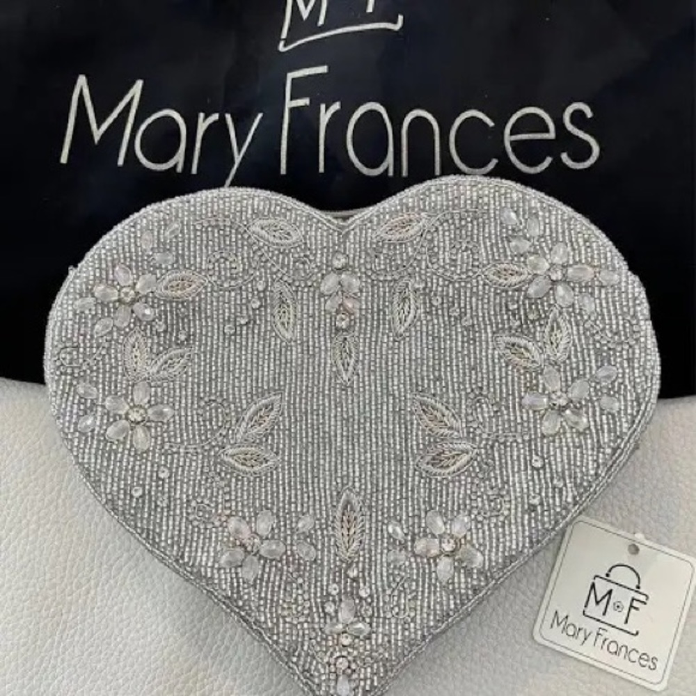 Mary Frances Gold Beaded Heart Clutch - Picture 7 of 8